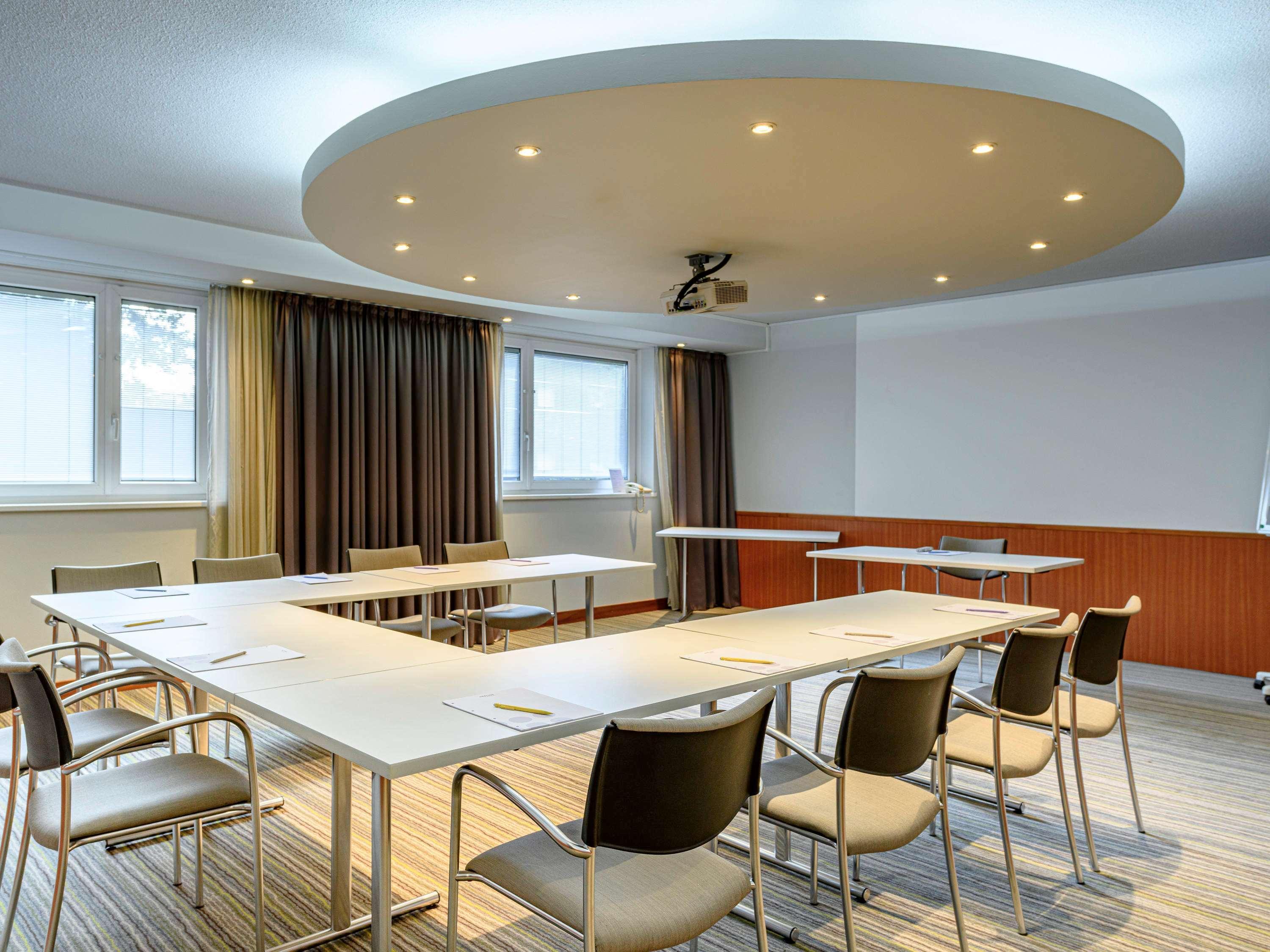 Novotel West 4*